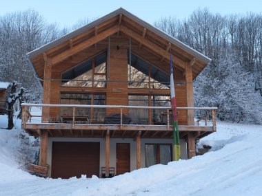 Studio Outhera se trouve en bas de la maison.